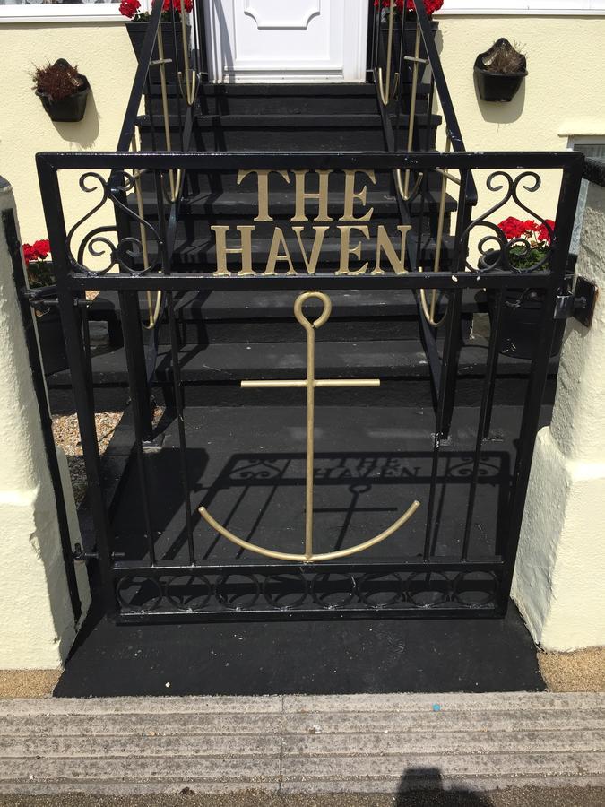 ホテル The Haven ホーリーヘッド エクステリア 写真